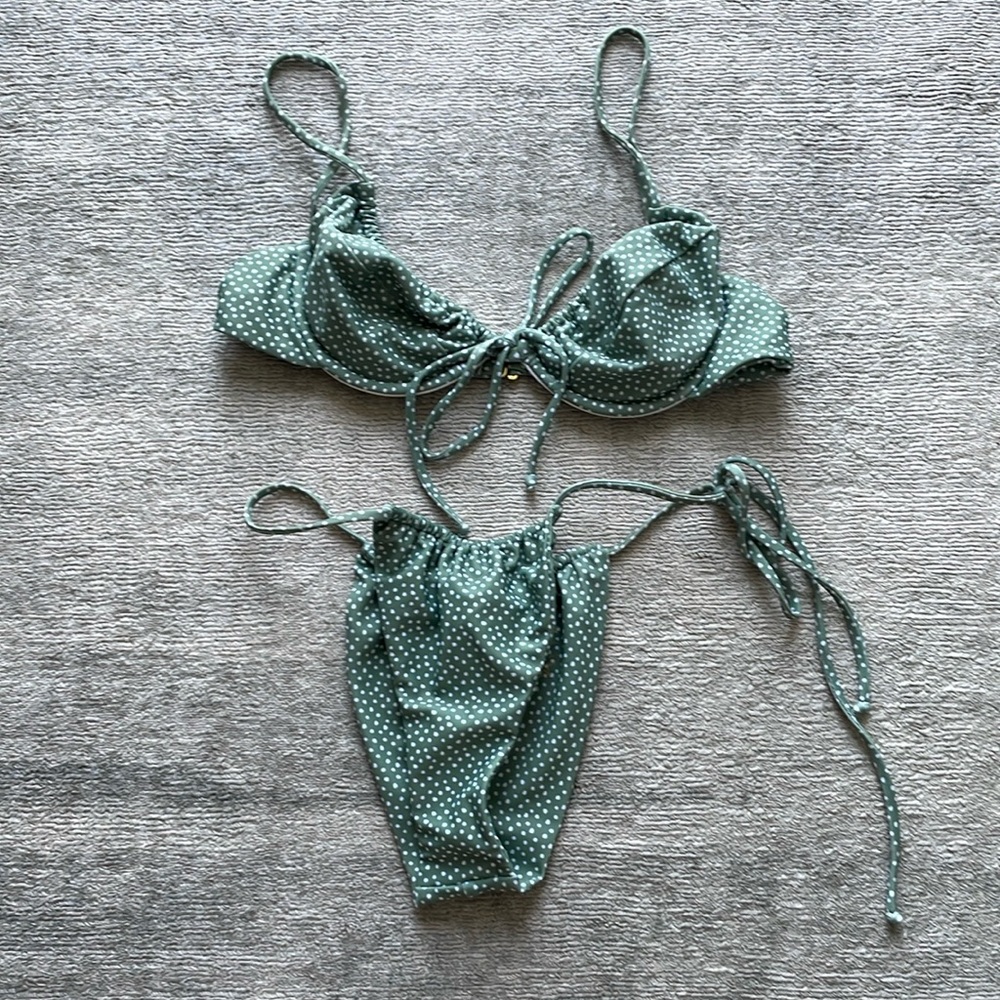 Borrows and Co Green and White polka dot bikini
